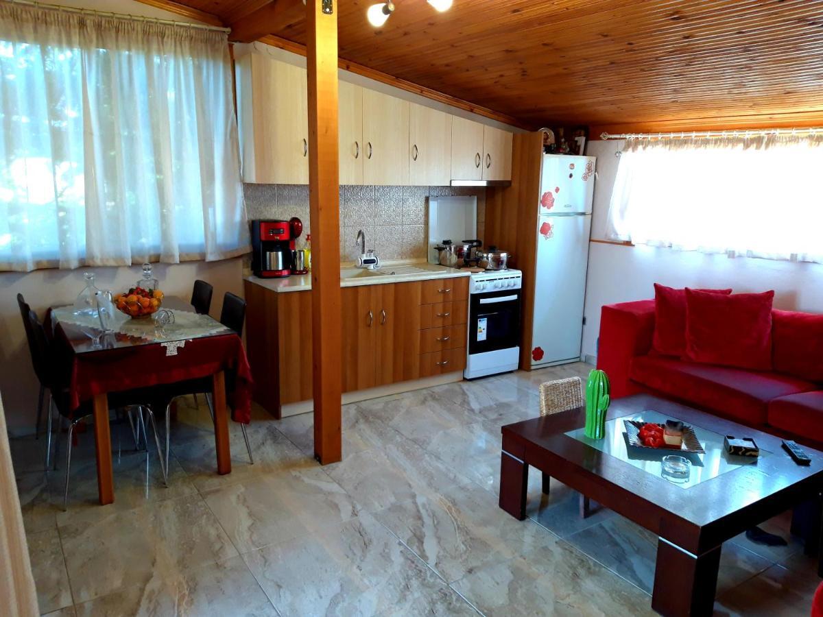 Handmade Peaceful Cozy House Near The Beach Nea Kallikrateia Eksteriør bilde