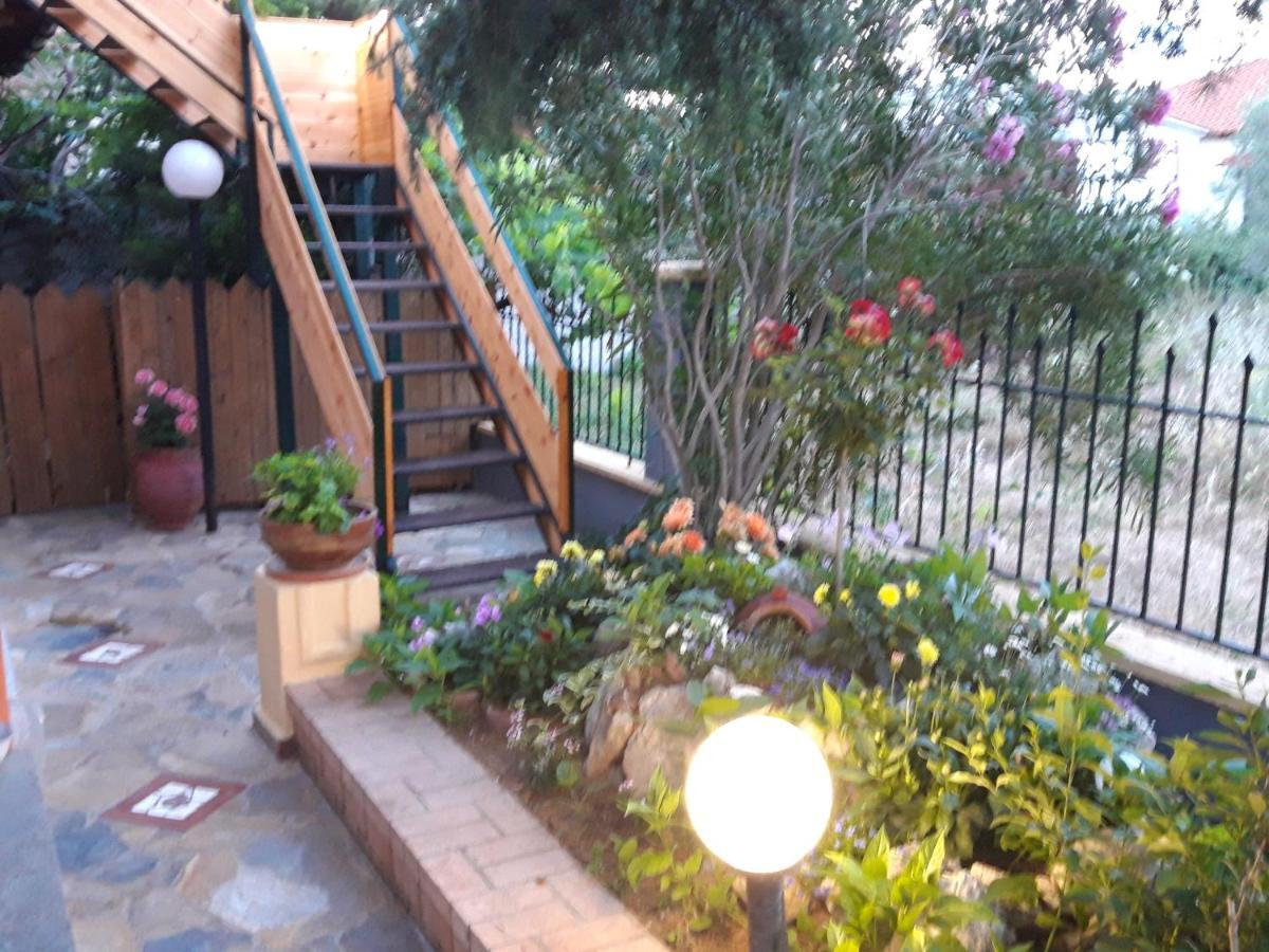 Handmade Peaceful Cozy House Near The Beach Nea Kallikrateia Eksteriør bilde
